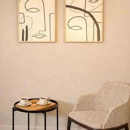 Family-friendly Near Montparnasse Apartment